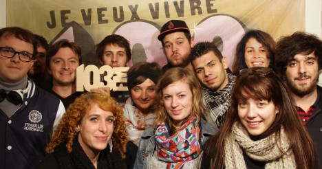 Pas tous en même temps !