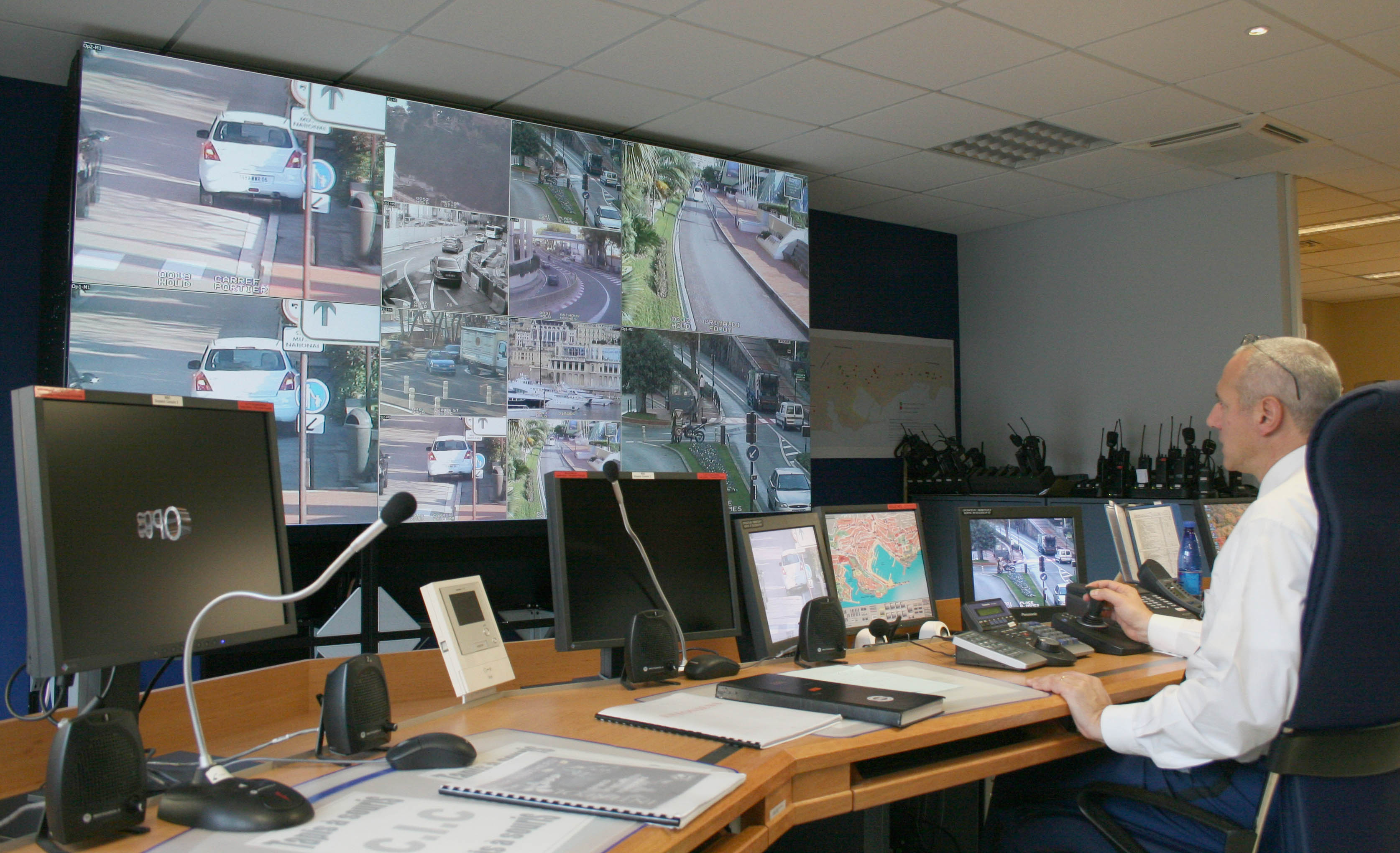 Que Penser De La Videosurveillance A Angers Radio Campus Angers Que Penser De La Videosurveillance A Angers Radio Campus Angers